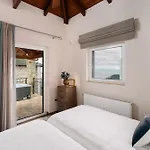 Petritis Cozy Mountain Retreat With Stunning Views By Greece Apartamento