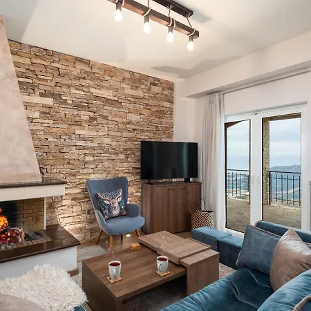 Petritis Cozy Mountain Retreat With Stunning Views By Greece Appartamento *