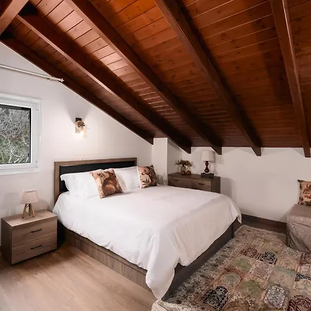 Petritis Cozy Mountain Retreat With Stunning Views By Greece