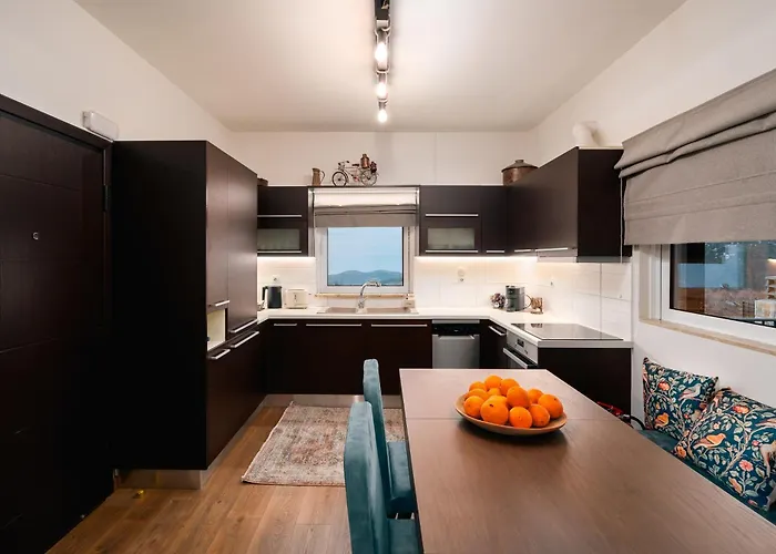 Petritis Cozy Mountain Retreat With Stunning Views By Greece Appartement