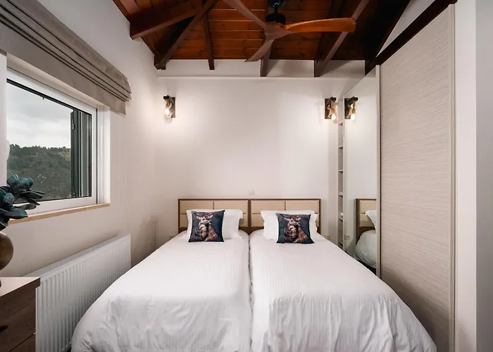 Lejlighed Petritis Cozy Mountain Retreat With Stunning Views By Greece