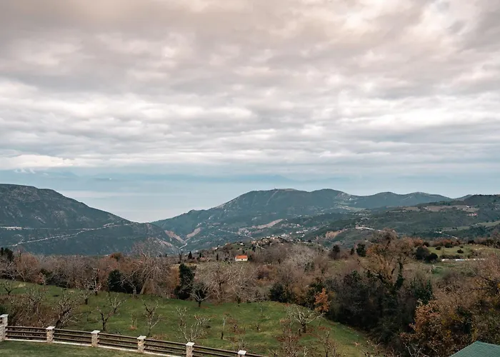 Petritis Cozy Mountain Retreat With Stunning Views By Greece Lejlighed Kernitsa