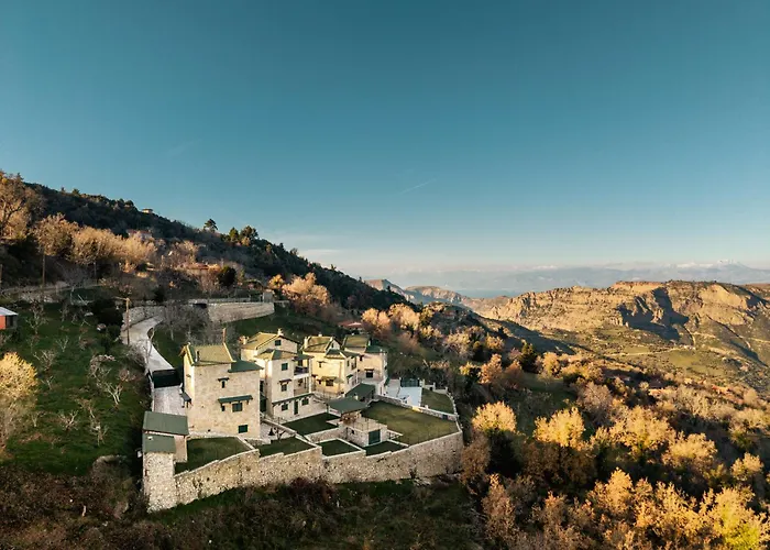 Petritis Cozy Mountain Retreat With Stunning Views By Greece *